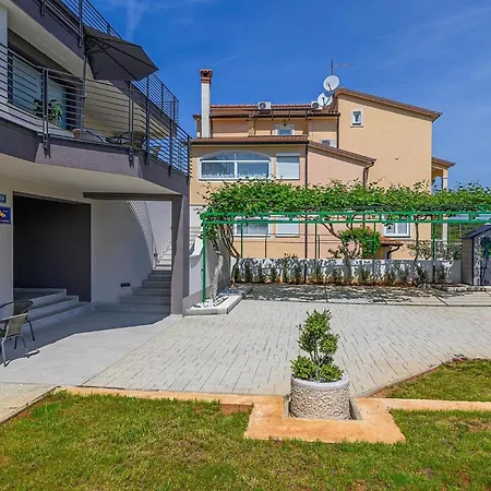 Amazing In With Wifi Apartamento Rovinj