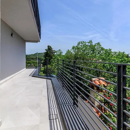 1 Bedroom In Daire *